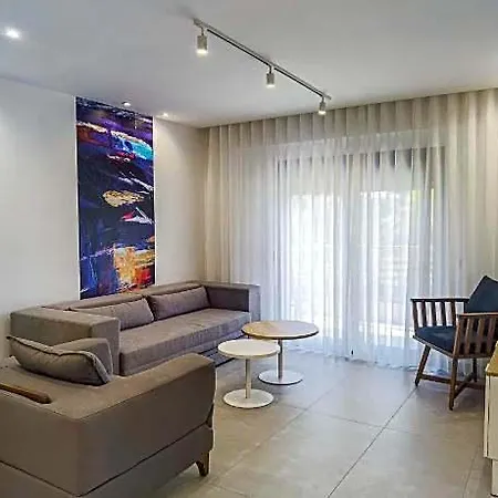 호텔 The Angeliki Boutique 3*